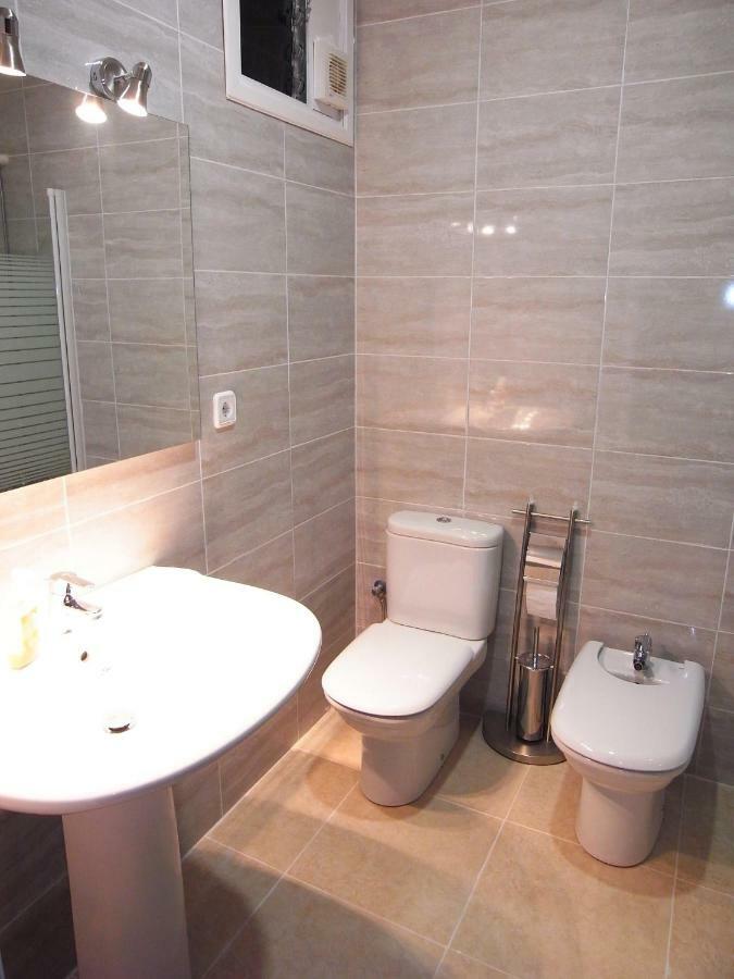 Voramar On Pinewalk Apartment ปอร์ต เด โปเญนซา ภายนอก รูปภาพ