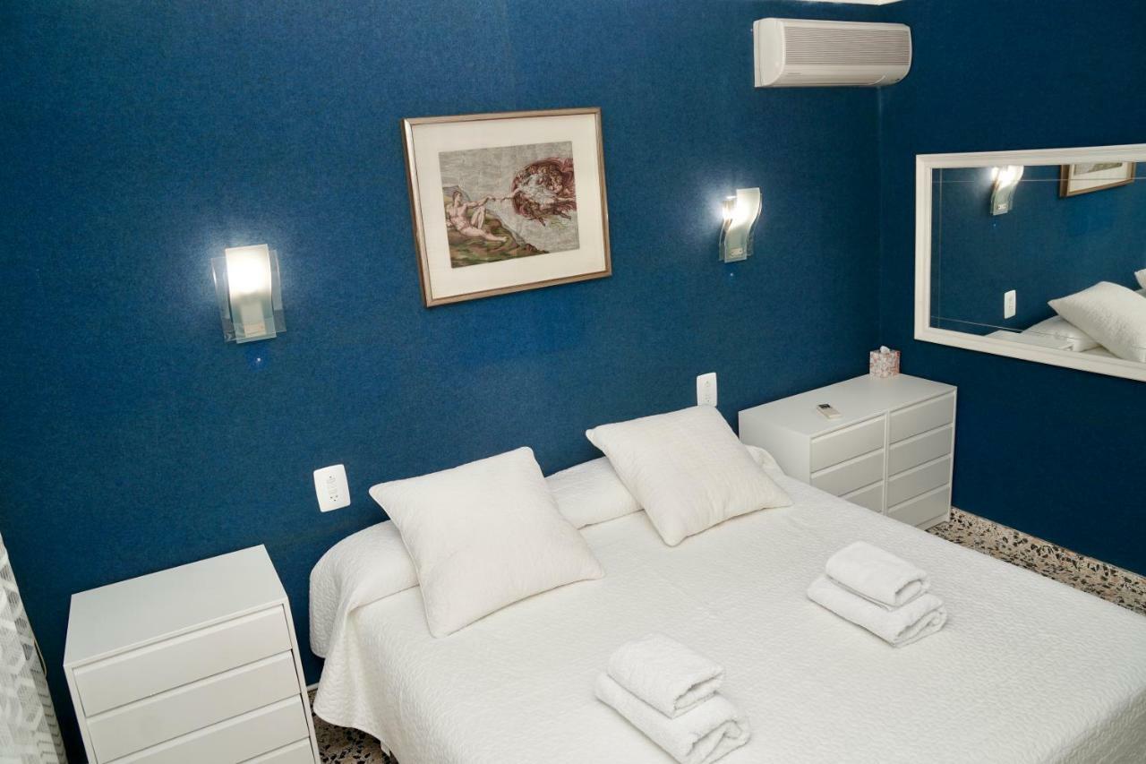 Voramar On Pinewalk Apartment ปอร์ต เด โปเญนซา ภายนอก รูปภาพ